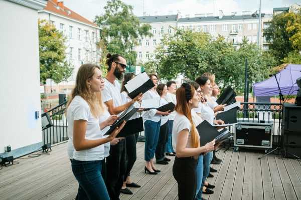  Broadway w Pałacyku | koncert chóru D-Tonacja