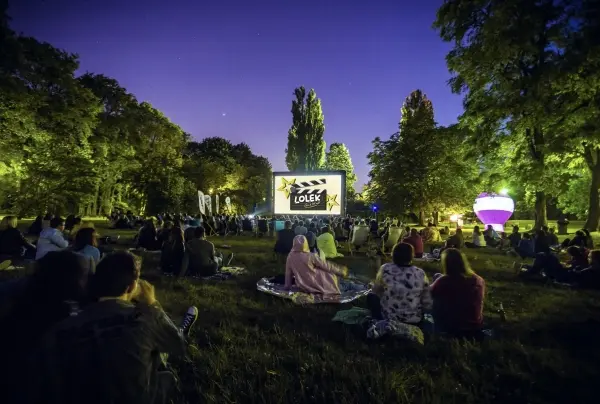  KINO LETNIE LOLKA – Wszystko wszędzie naraz